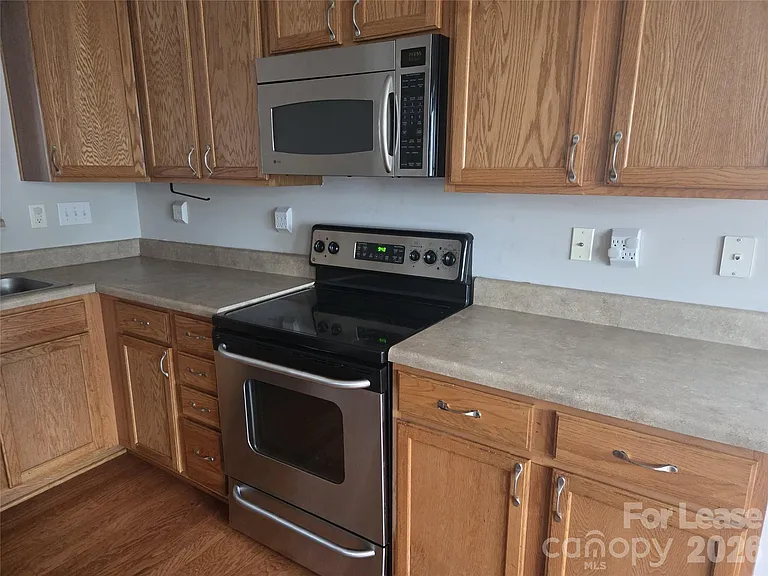 113 Kase Ct — Photo 6