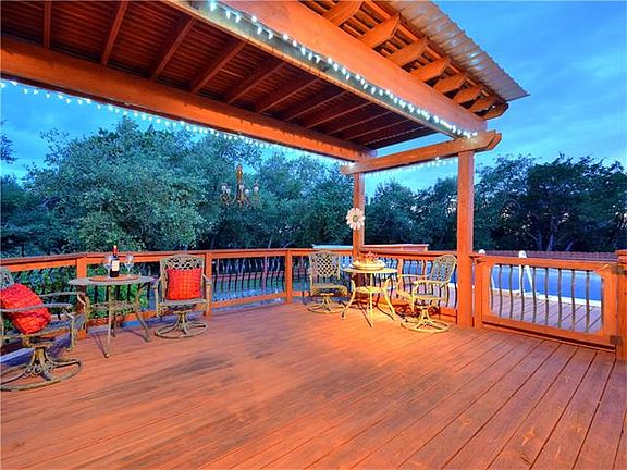 4th image of 615 Mountain Crest Dr