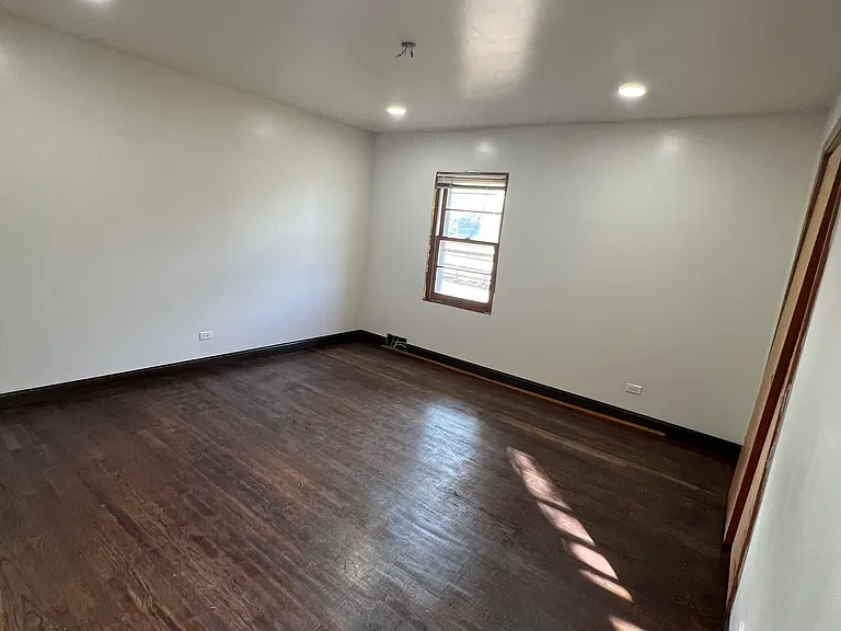 4N255 Route 83 — Photo 20