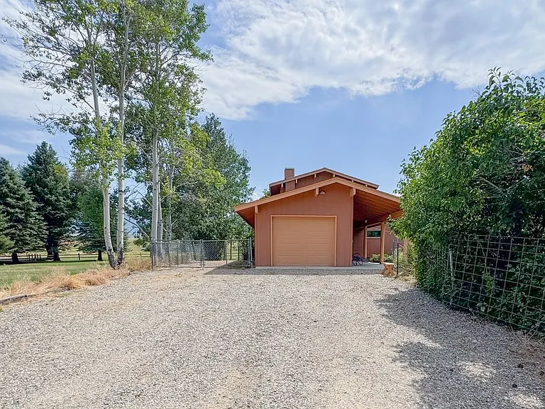 21 Mills Ln — Photo 17