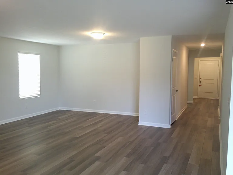 214 Ridley Hill Ln — Photo 4