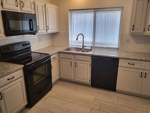 3rd image of 2617 Churchill Way