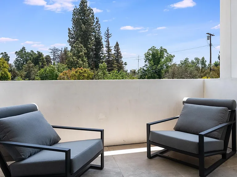 23262 Gonzales Dr — Photo 37