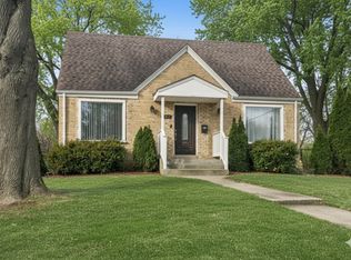 102 S Ashland Ave, Palatine, IL 60074