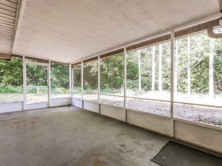 620 Emerald Ave #1 — Photo 10