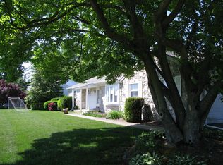 96 Radburn Rd, Huntingdon Valley, PA 19006