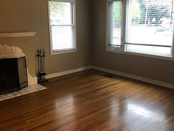 3rd image of 1161 Britton Ave