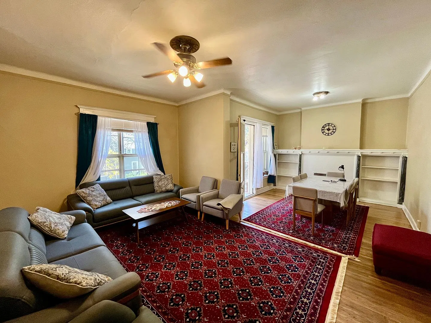 2320 E Belleview Pl. — Photo 2