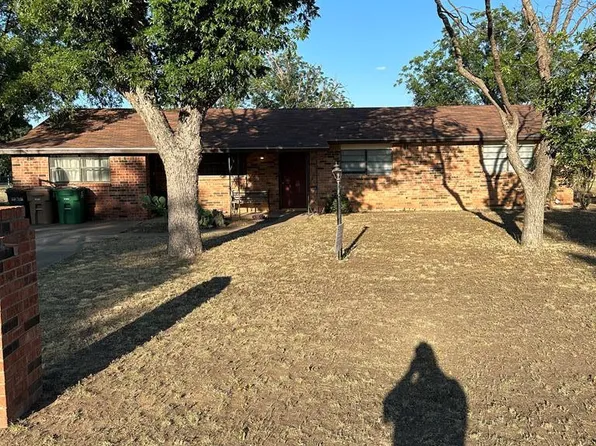 5332 Meadow Dr, San Angelo, TX 76903