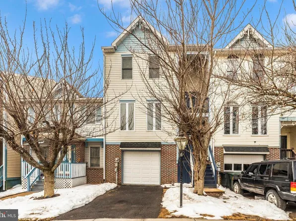605 Knightsbridge Dr, Hagerstown, MD 21740