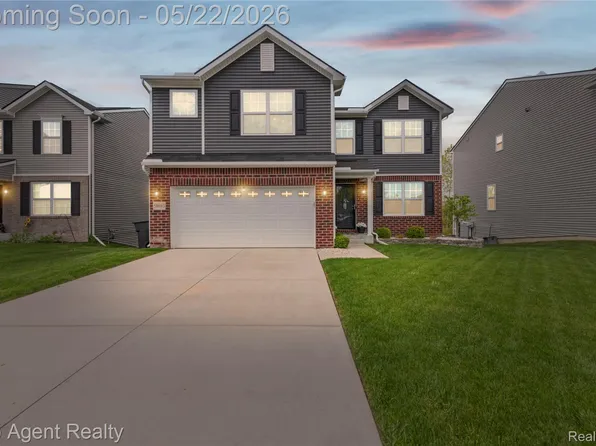 58693 Westmoore Cir, New Haven, MI 48048