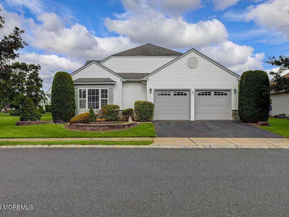 1st image of 4 Margaux Drive