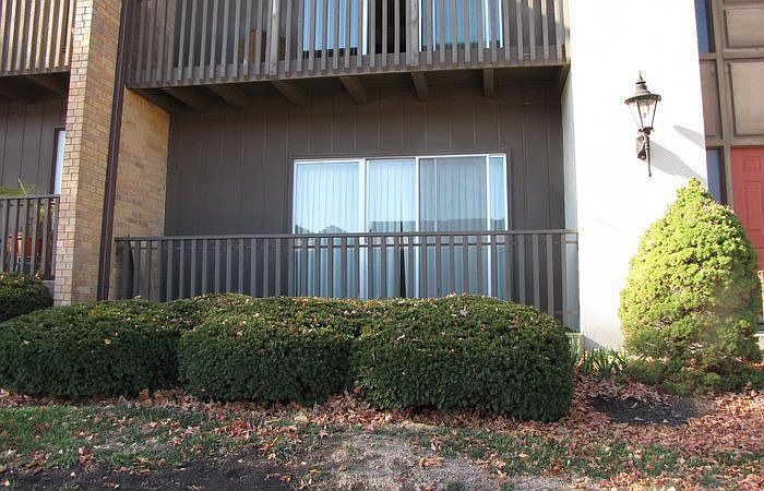 1st image of 429 W 104th St APT E