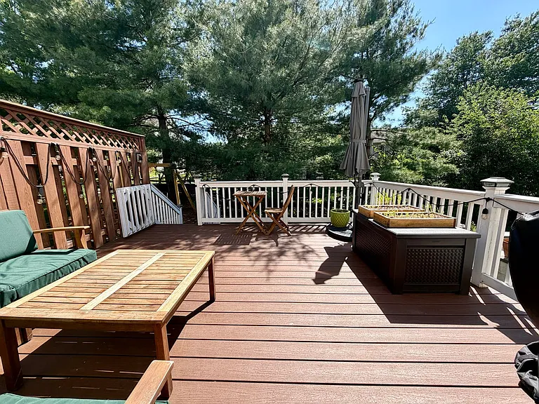 176 Strawberry Ln — Photo 36