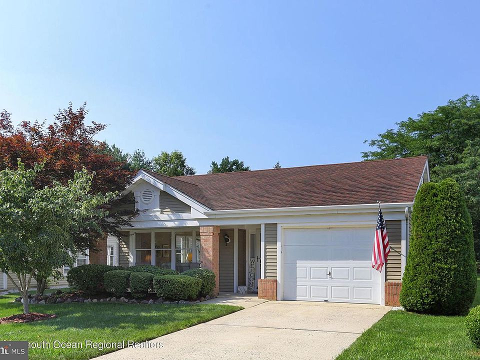 1st image of 1495 Serrata Way