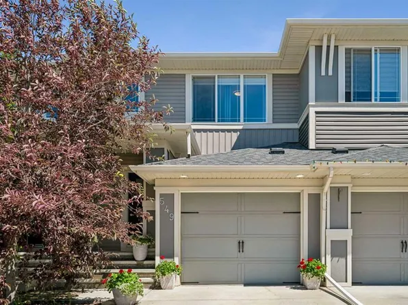 549 W Hillcrest Rd SW, Airdrie, AB T4B 4H6