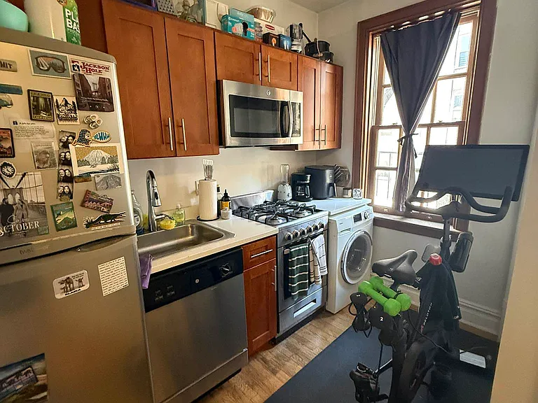 43 Hicks St #6 — Photo 8