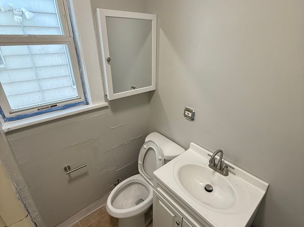 57 Plum St Floor 2