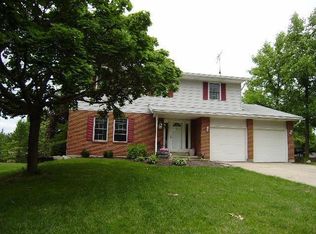 4447 Foresthill Rd, Stow, OH 44224