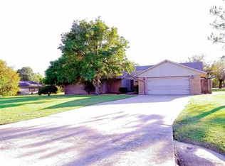 309 Curts Dr, Lawton, OK 73507