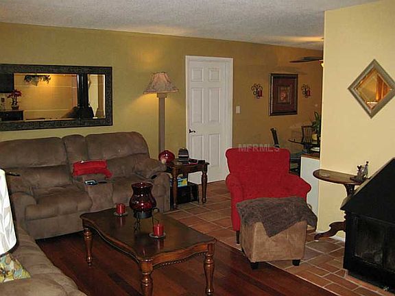 3rd image of 226 Woodland Dr