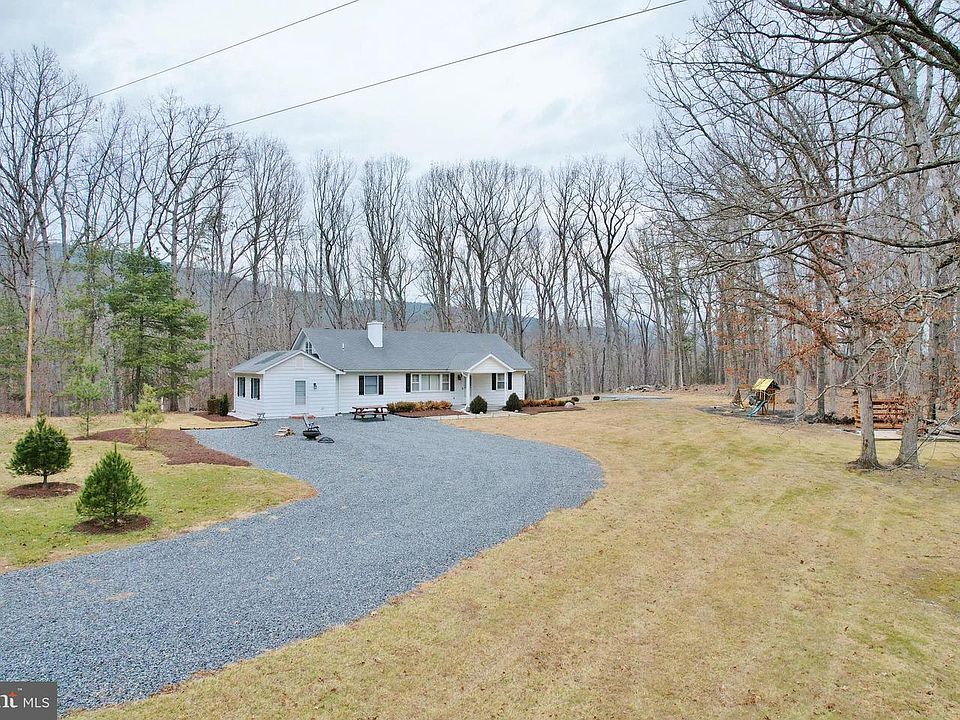 1st image of 67 Plum Tree Ln