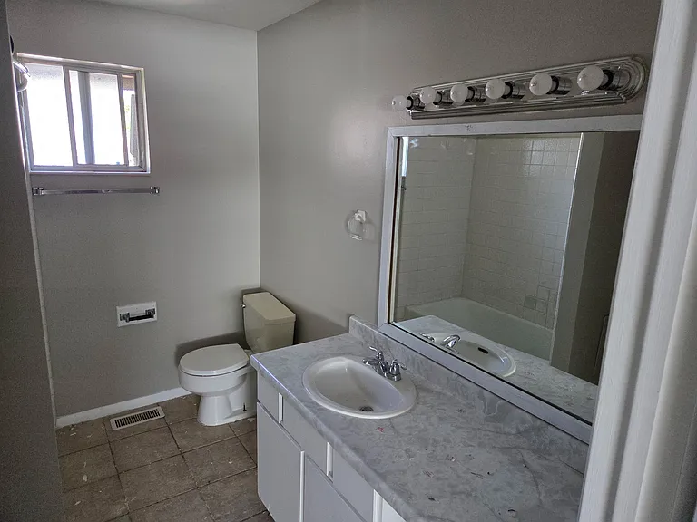 979 S Lake St #3 — Photo 6