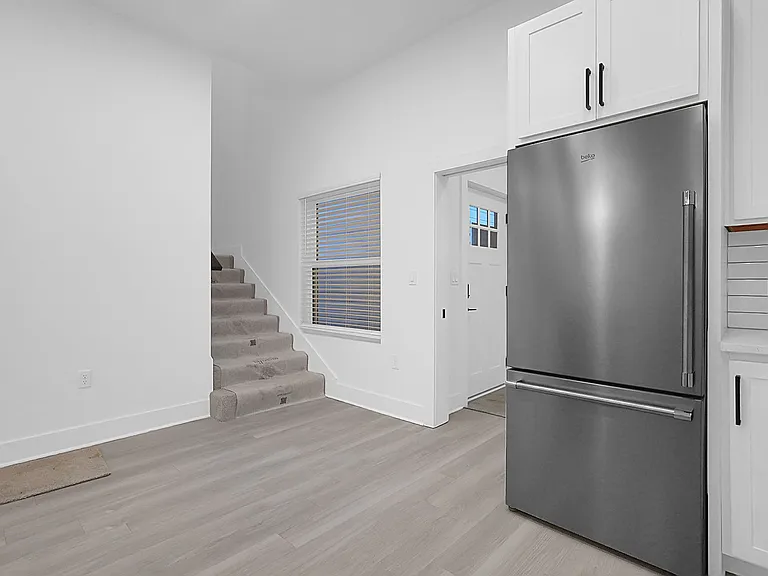 936 Wagner St — Photo 14