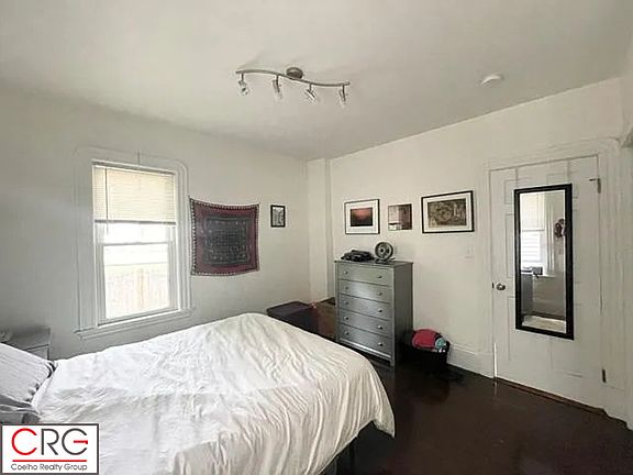 4th image of 21 Granville Ave #1