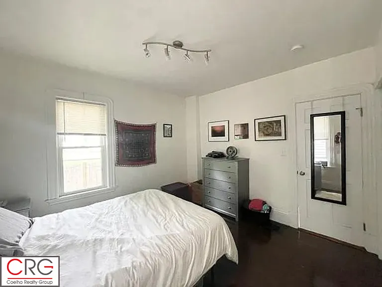 21 Granville Ave #1 — Photo 4