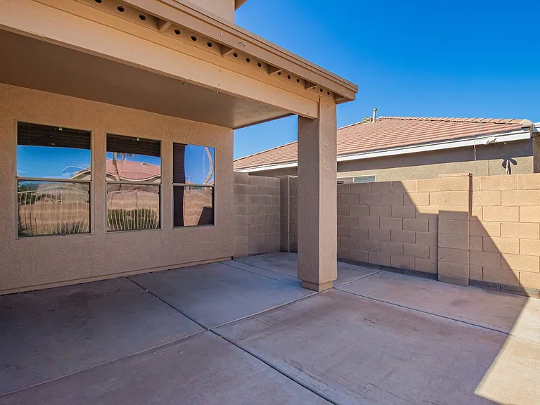 1310 E Beth Dr — Photo 43