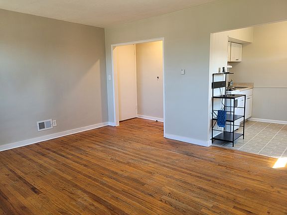 LR open to kitchen area