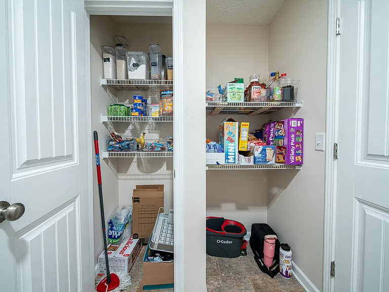 5788 Sandy View Dr — Photo 11