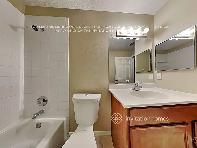 2411 Cedarfield Ln — Photo 16
