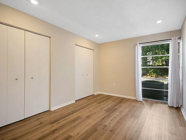 629 E Church St — Photo 22