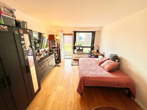 61-35 98th St APT 10M, Queens, NY 11374