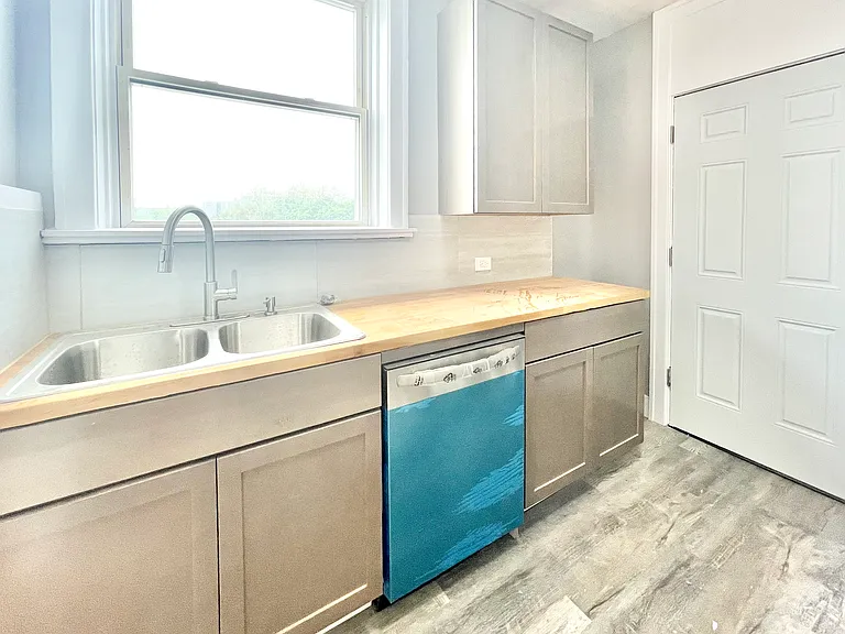 2809 W Lunt Ave #B3 — Photo 12