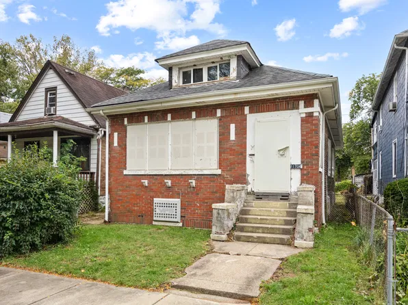 11704 S Peoria St, Chicago, IL 60643