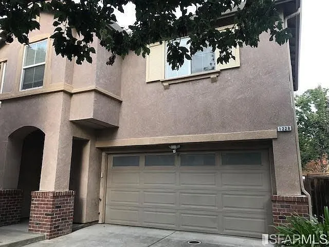 1228 Alder Creek Cir photo 1