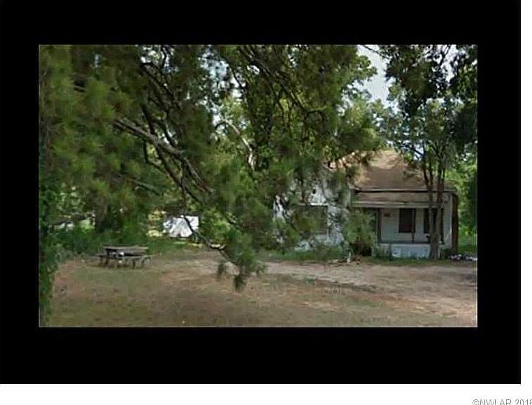 2nd image of 318 Kings Hwy
