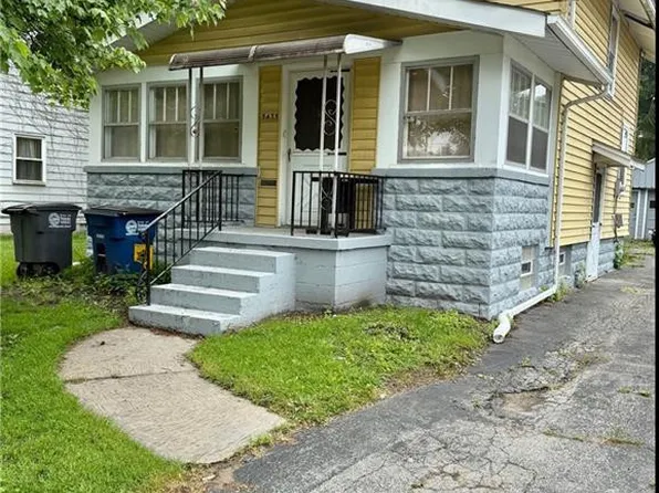 5455 Douglas Rd, Toledo, OH 43613