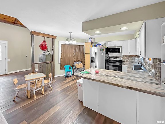 5th image of 408 W Lincoln St