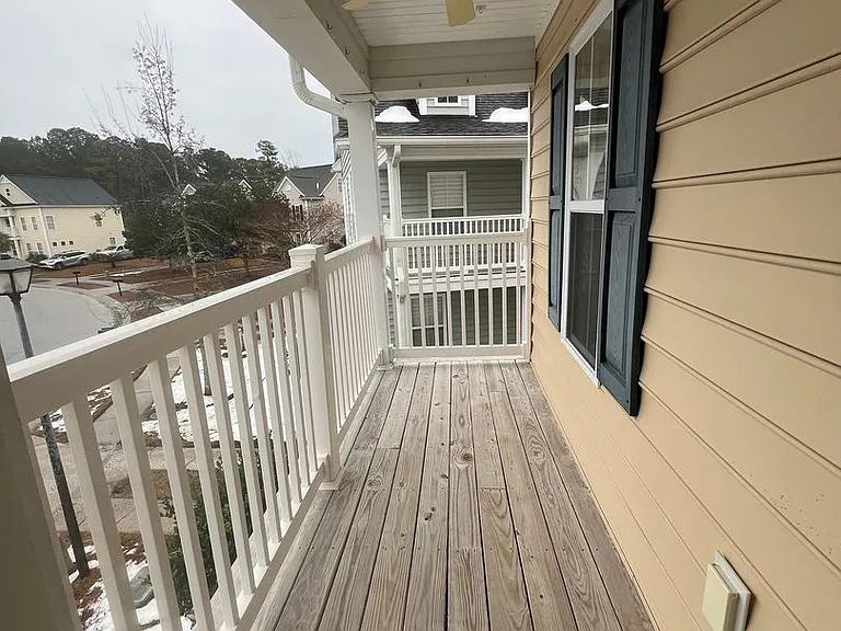 132 Avonshire Dr — Photo 9