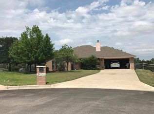 1901 Yellowstone Dr, Lampasas, TX 76550