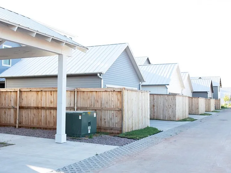 1820 Runway Blvd — Photo 27