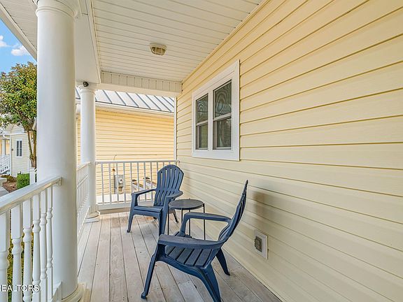 3rd image of 163 N Deer Village Ln
