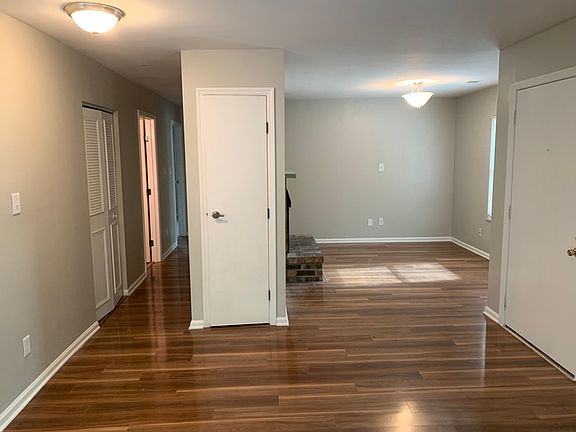 5th image of 8272 Woodall Dr