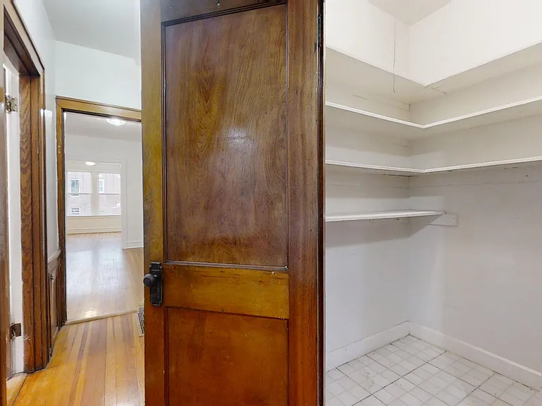 3704 Fairview Ave #2W — Photo 19