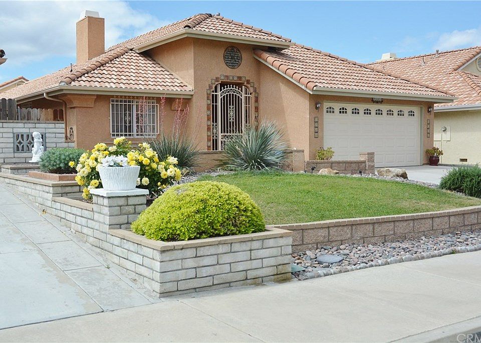 1st image of 2581 La Paz Ave