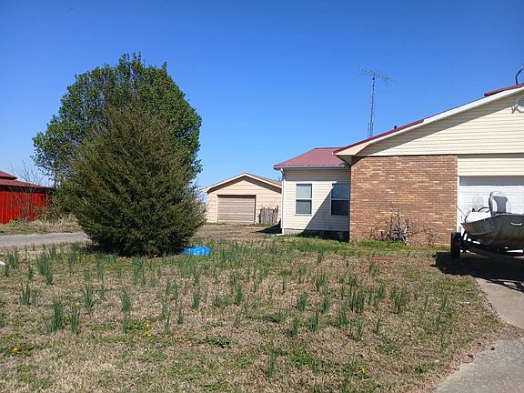 3rd image of 39526 County Road 227a